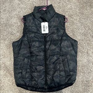 Zyia Camo Puffer Vest